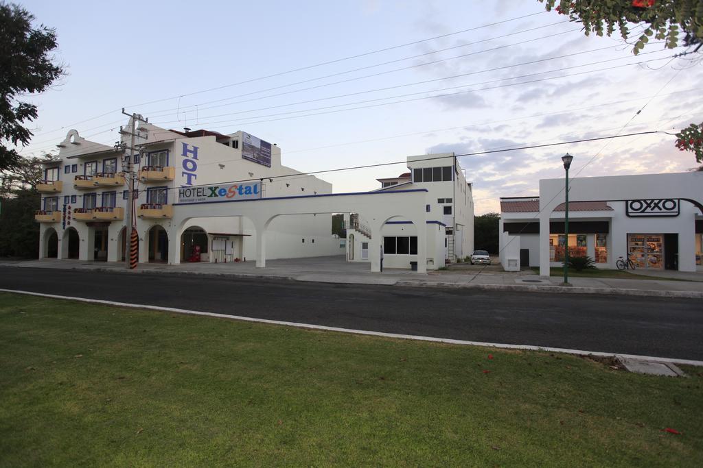 Hotel Xestal Santa Cruz Huatulco Exterior photo