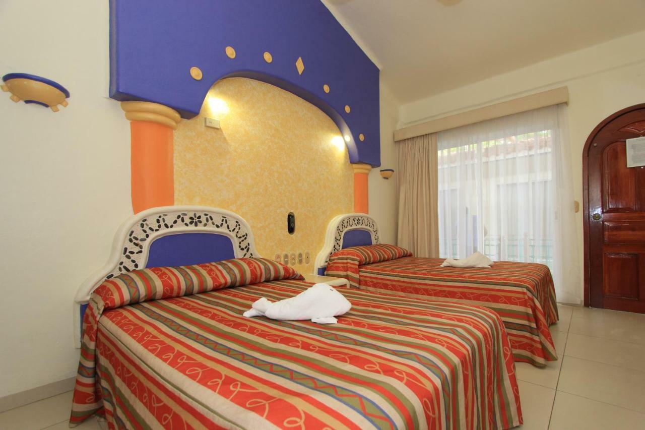Hotel Xestal Santa Cruz Huatulco Exterior photo