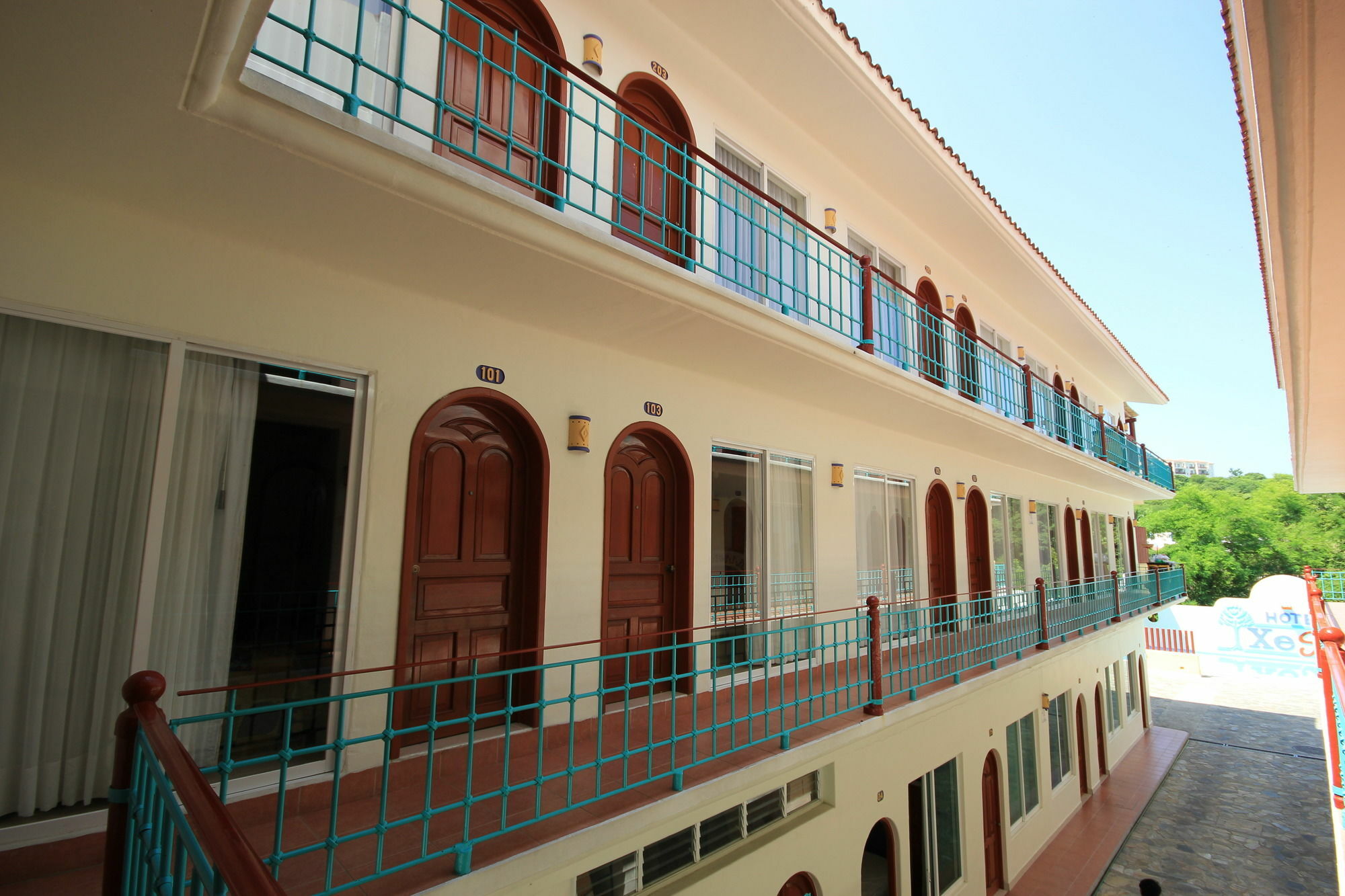 Hotel Xestal Santa Cruz Huatulco Exterior photo